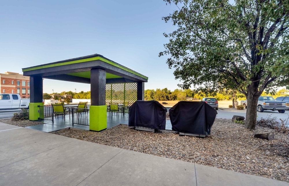 Extended Stay America Suites Lawton Fort Sill 57/61