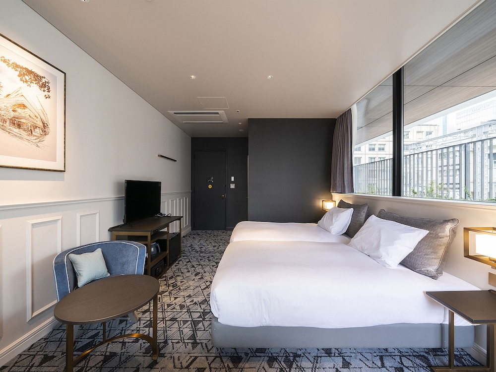 DELUXE, TRIPLE, TWIN BEDS, SOFA, TERRACE