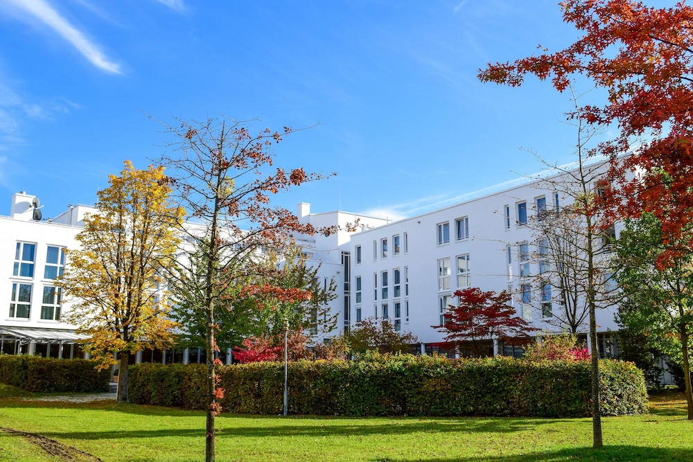 Scotty + Paul Hotel Deggendorf 50/50