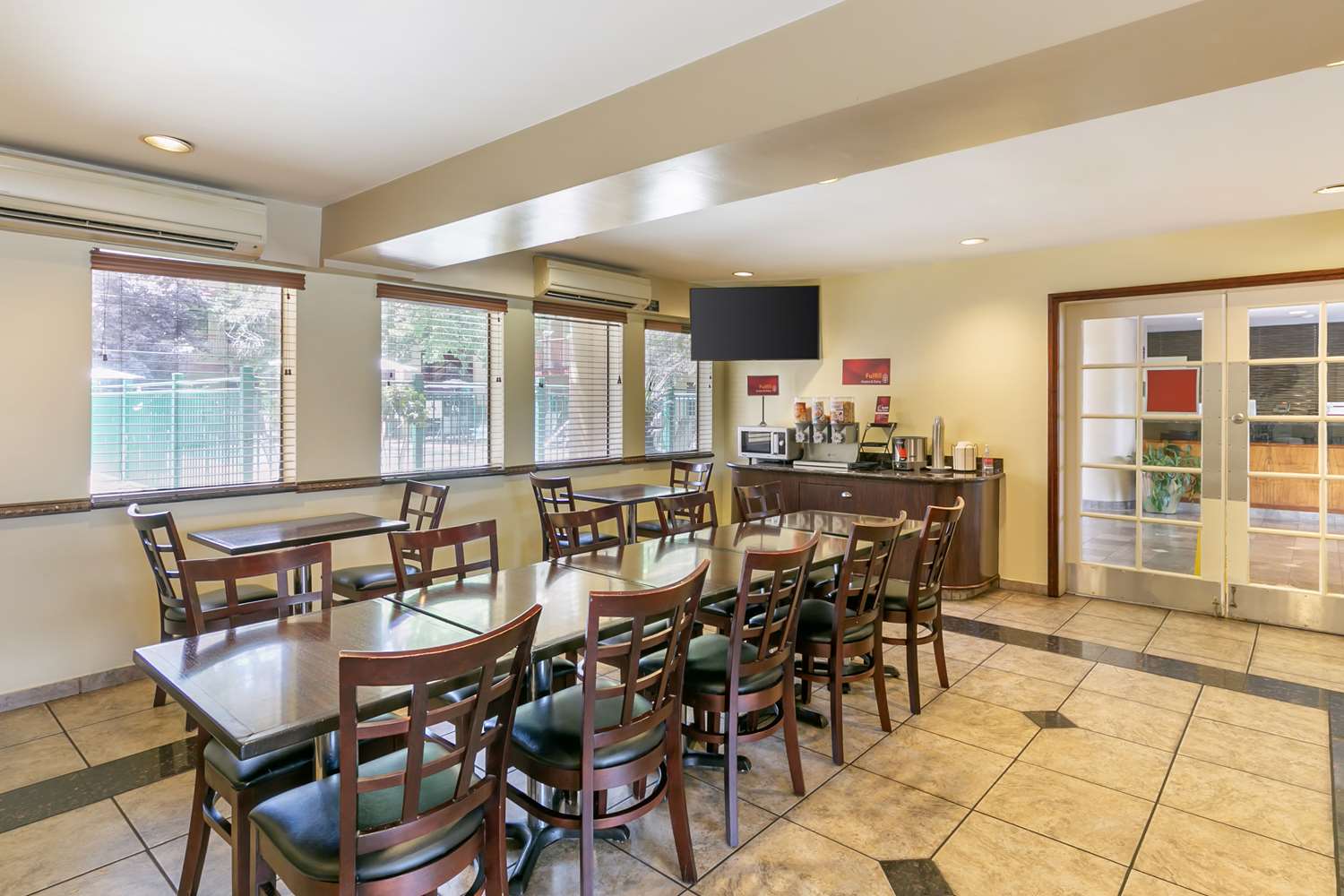 Best Western Plus Orchid Hotel & Suites 40/59