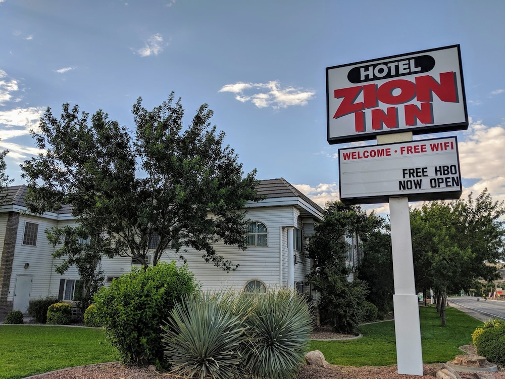 Ramada by Wyndham La Verkin Zion National Park 55/58
