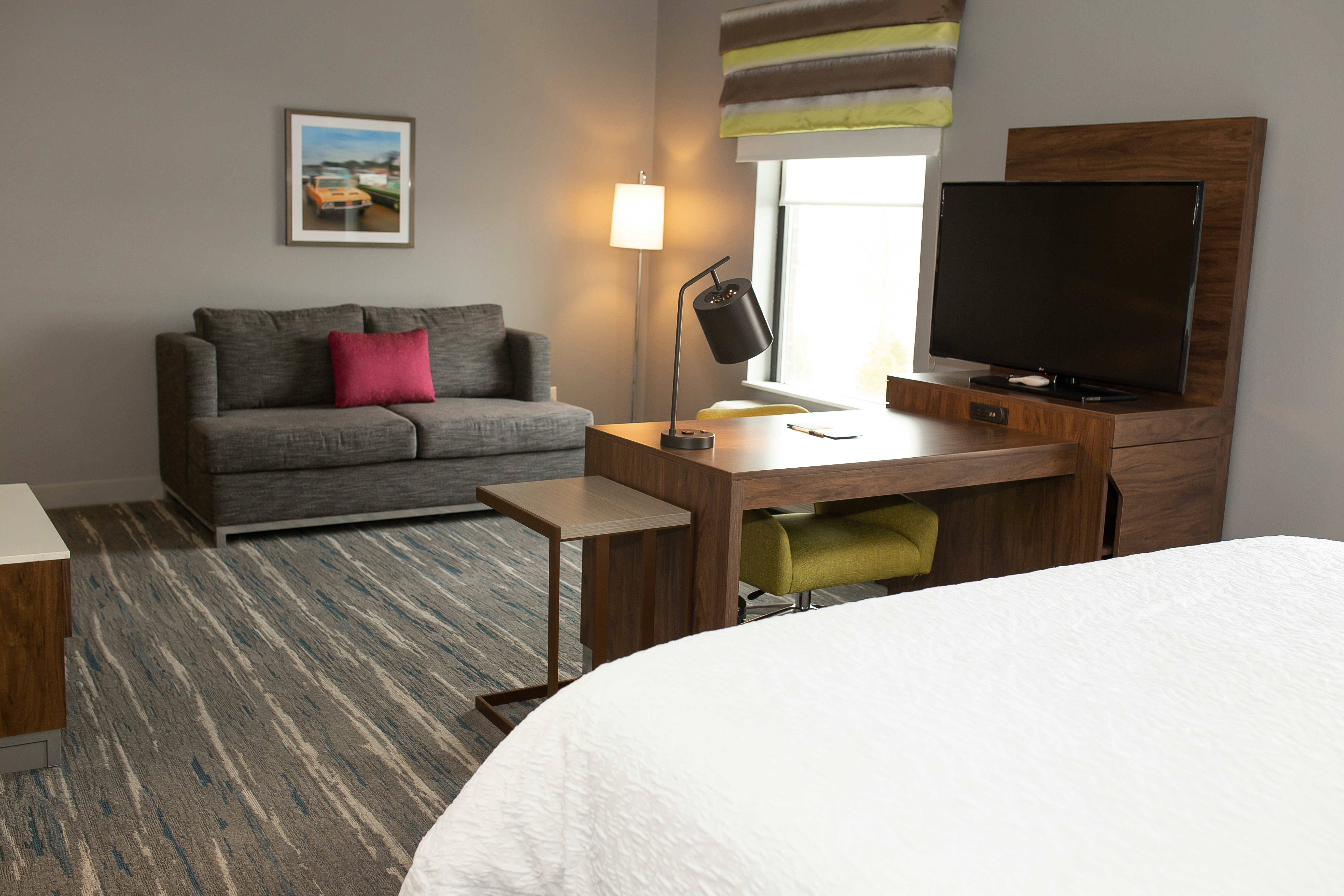 استوديو بسرير كينج، Hampton Inn and Suites Dundee 3/6