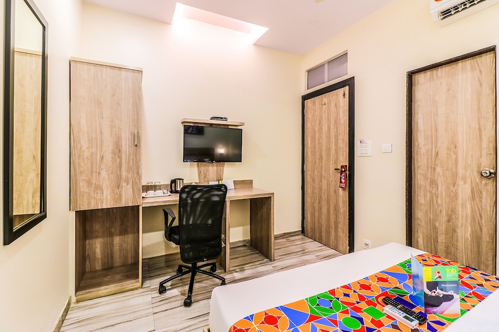 Fabhotel Aksa International Andheri East 20/32