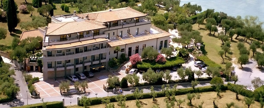 Hotel Ideal 2/49