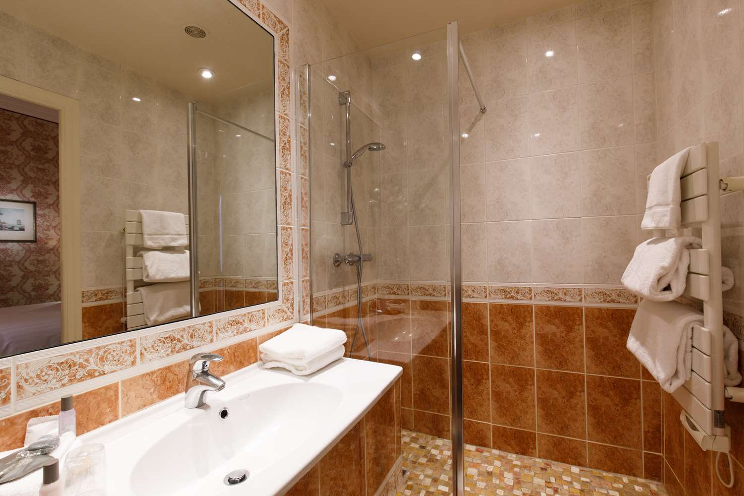 Hotel & Spa Le Grand Monarque, BW Premier Collection 65/68