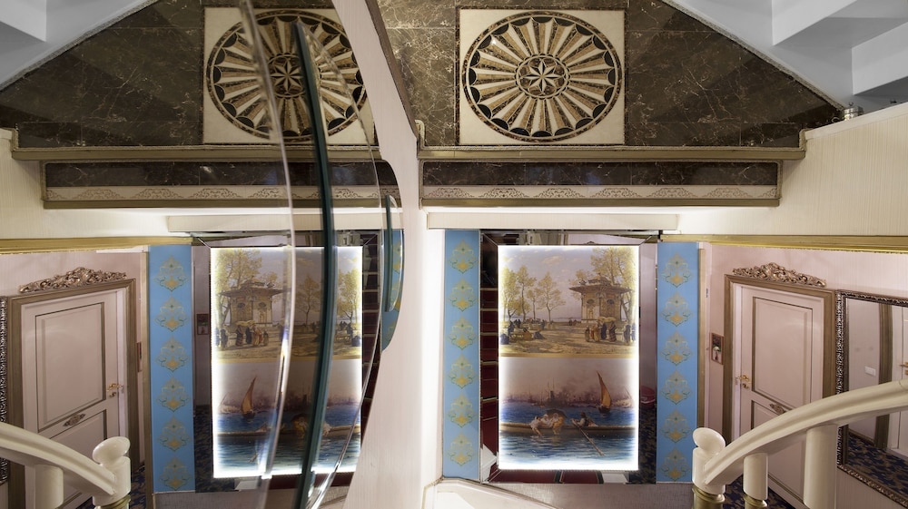 Sultan Tughra Hotel 9/50