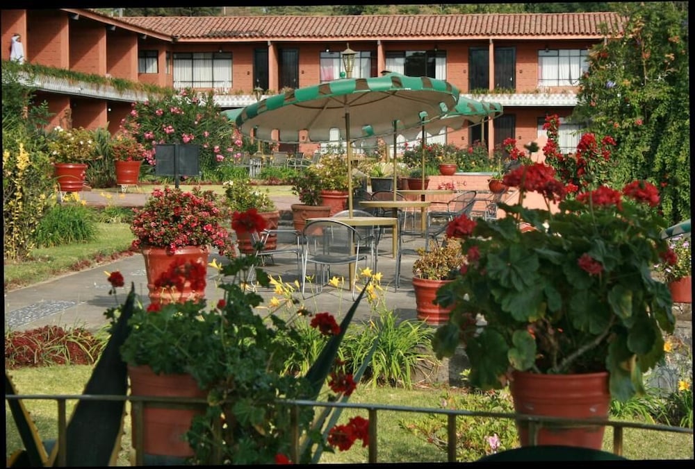 Hotel Pie de la Sierra 40/50