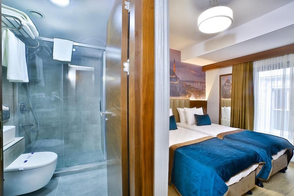 The Tango Hotel Taksim 40/40