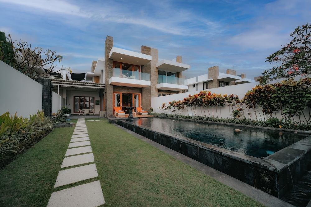 Bali Diamond Villas 78/86