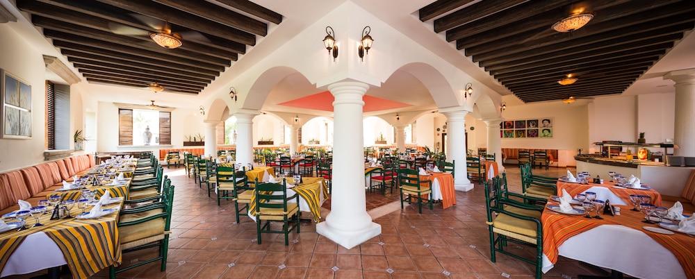 Bluebay Grand Esmeralda All Inclusive 32/50