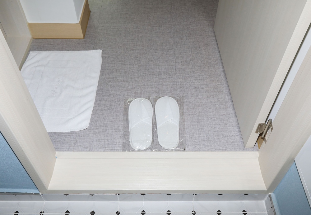 Maison Mini Hotel & Guesthouse 14/24