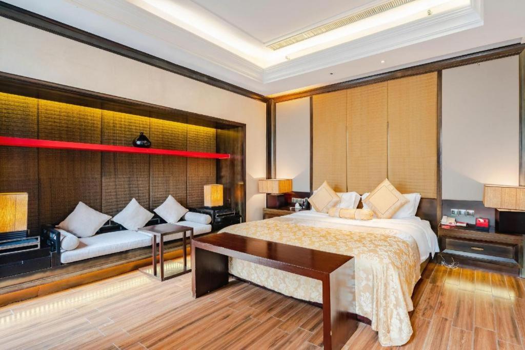 Eadry Royal Garden Hotel Haikou 13/54