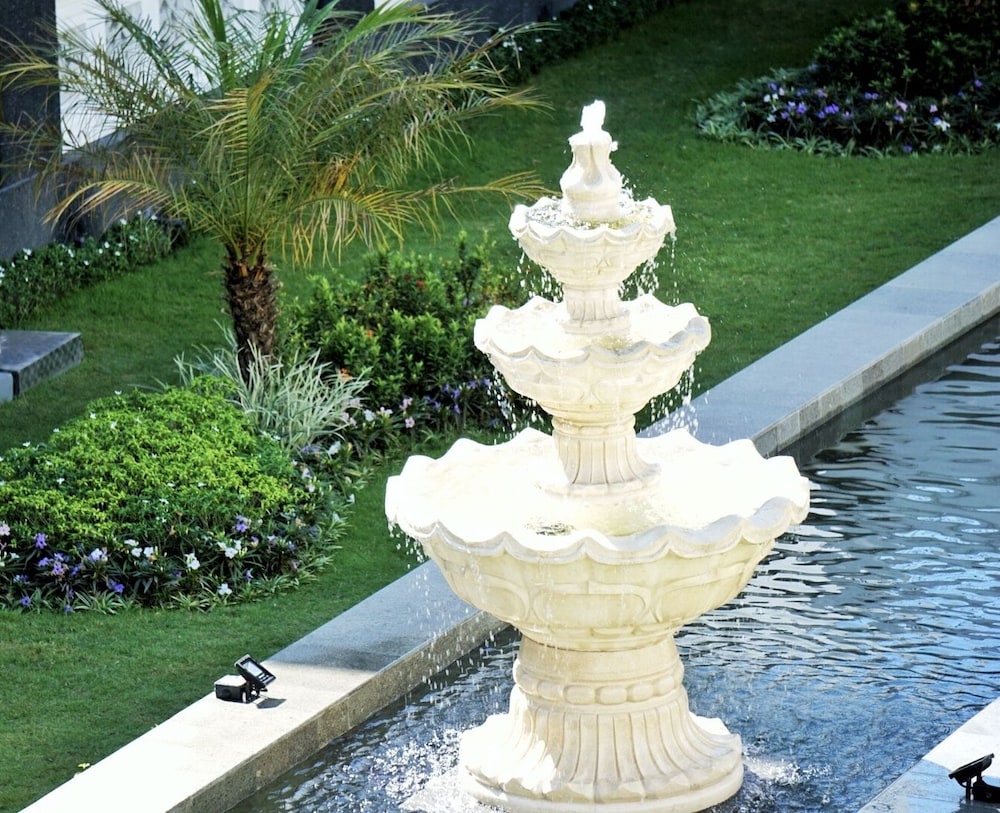 Daroessalam Hotel 36/49