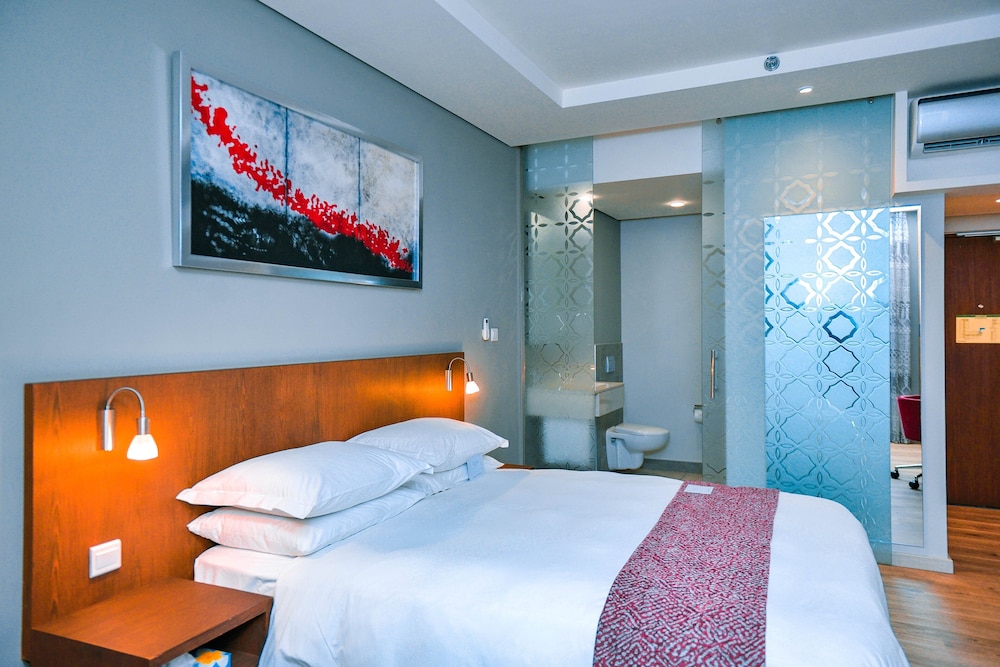 Crowne Plaza Dar Es Salaam 17/74