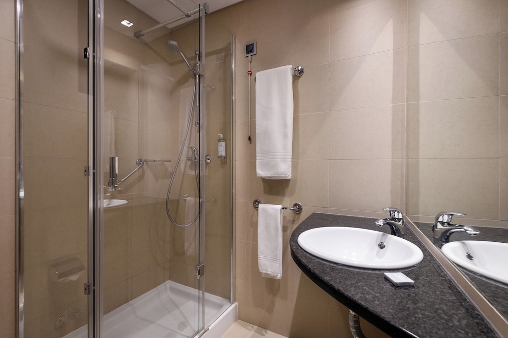 TURIM Aveiro Palace Hotel 32/33