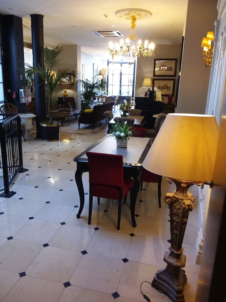 Hotel de La Treille 43/48