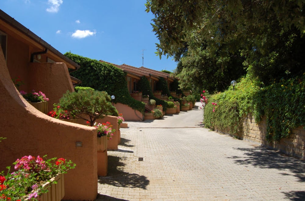 BALLETTI PARK HOTEL 26/40