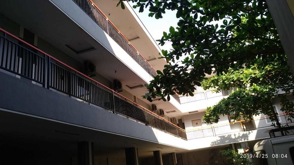 Hotel Sonic Airport Semarang 2/21
