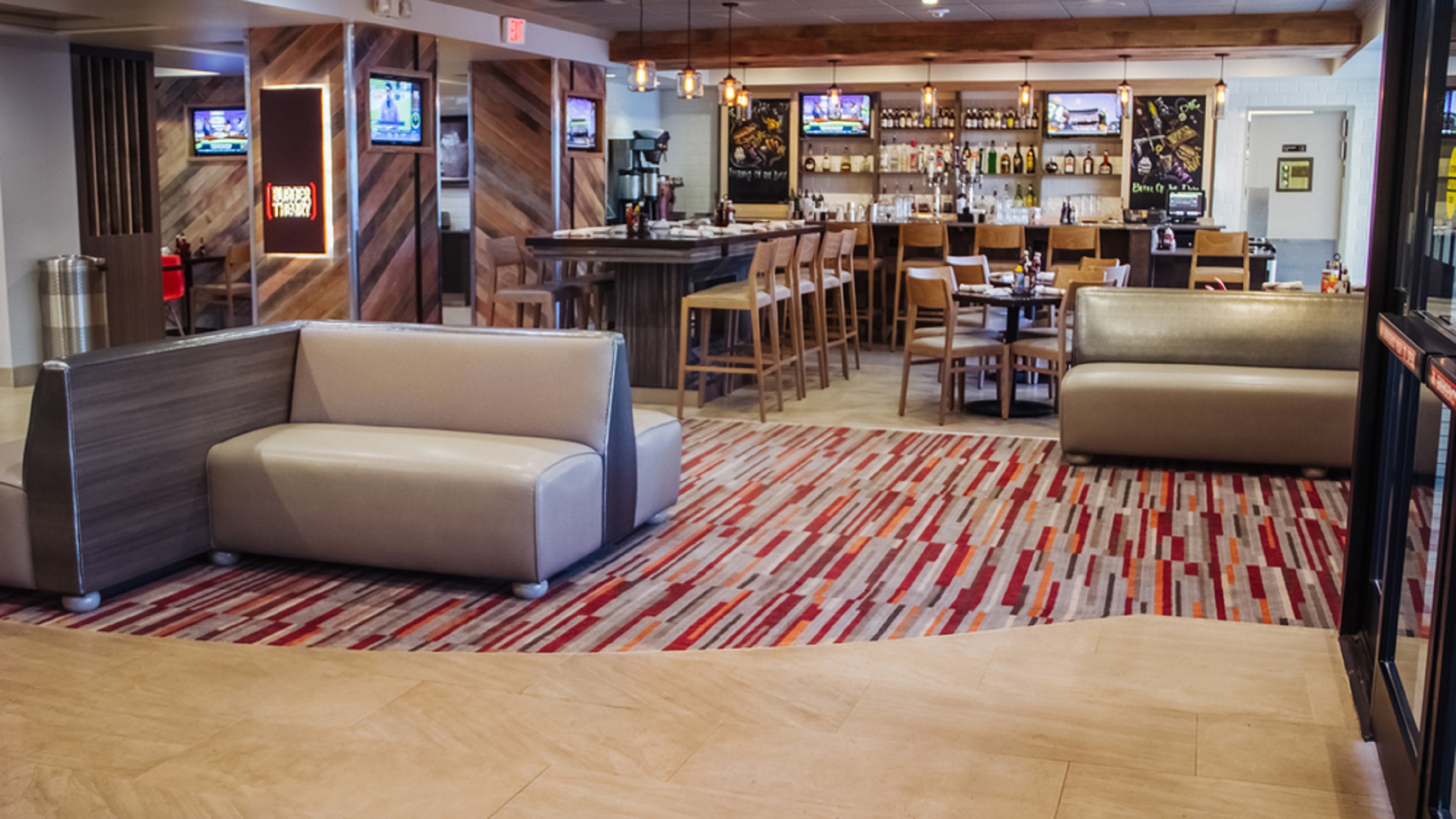 Holiday Inn Atlanta Northlake 24/38