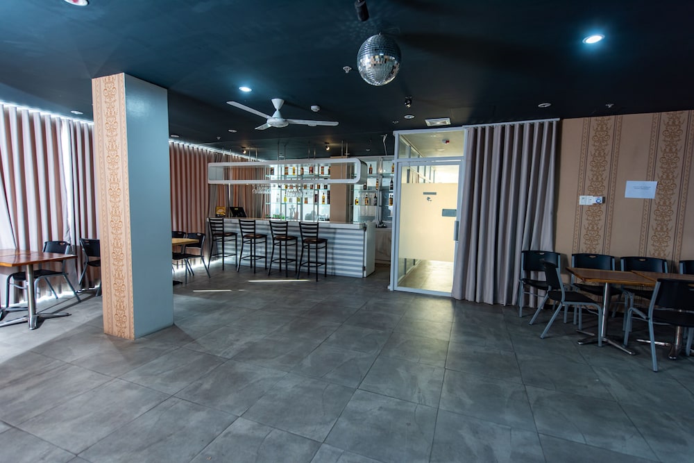 FB DORMITEL SUITES 44/50