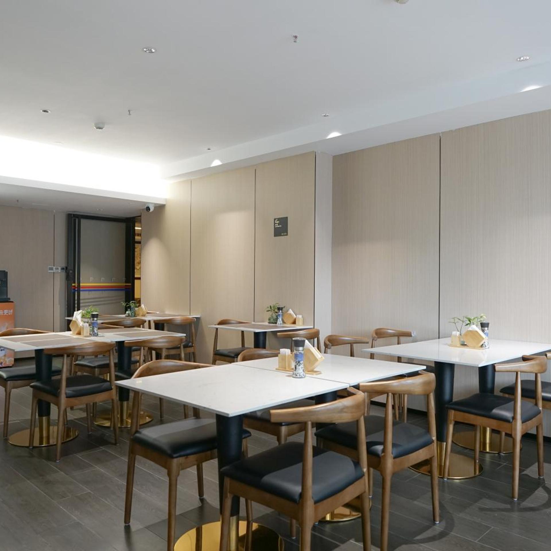 Paco Business Hotel Guangzhou Tianhe Coach Terminal Branch 57/68