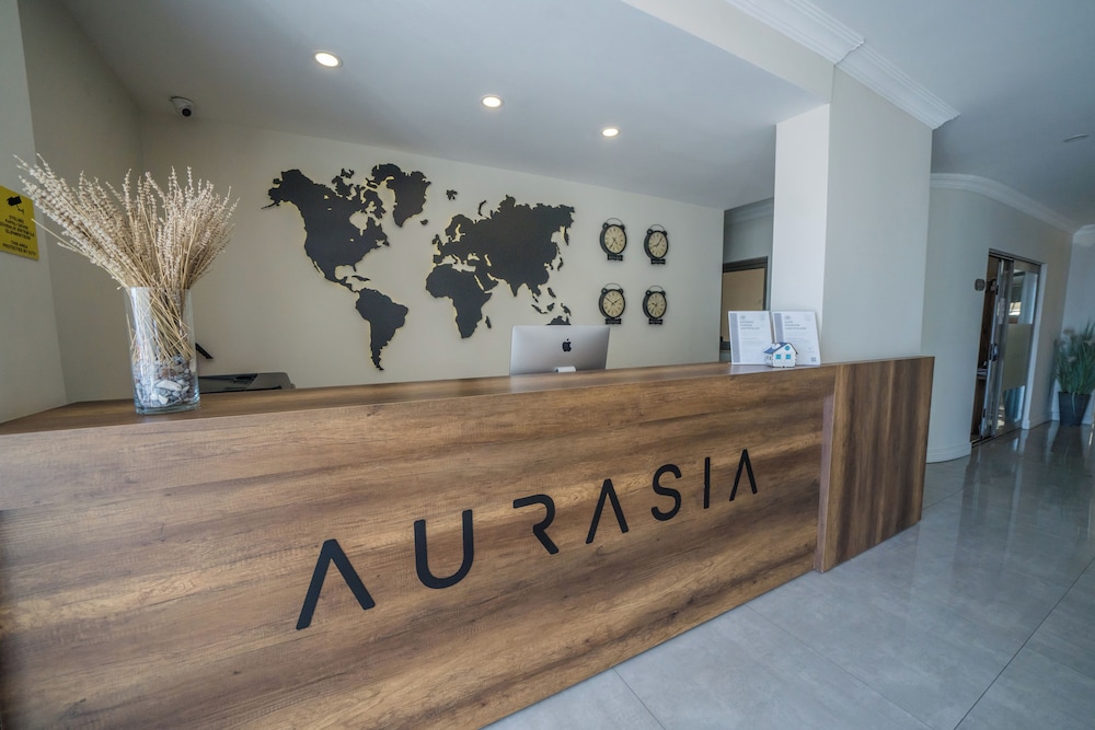 Aurasia Beach Hotel 11/69
