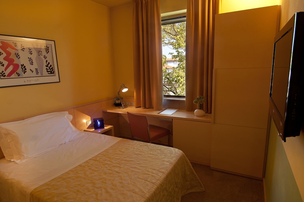 Albergo Celide 28/79