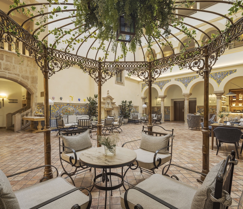 Ilunion Merida Palace Hotel 56/66