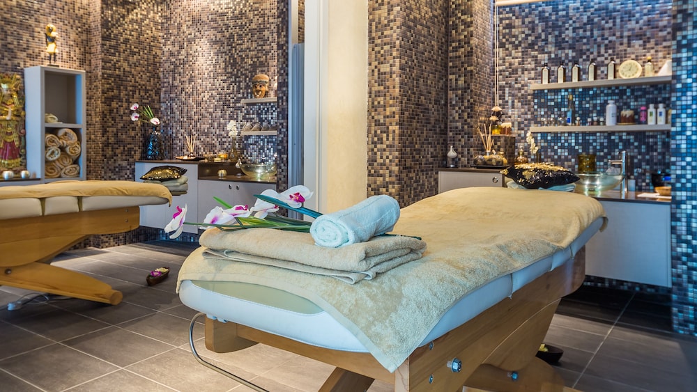 Vrissaki Beach Hotel 34/50