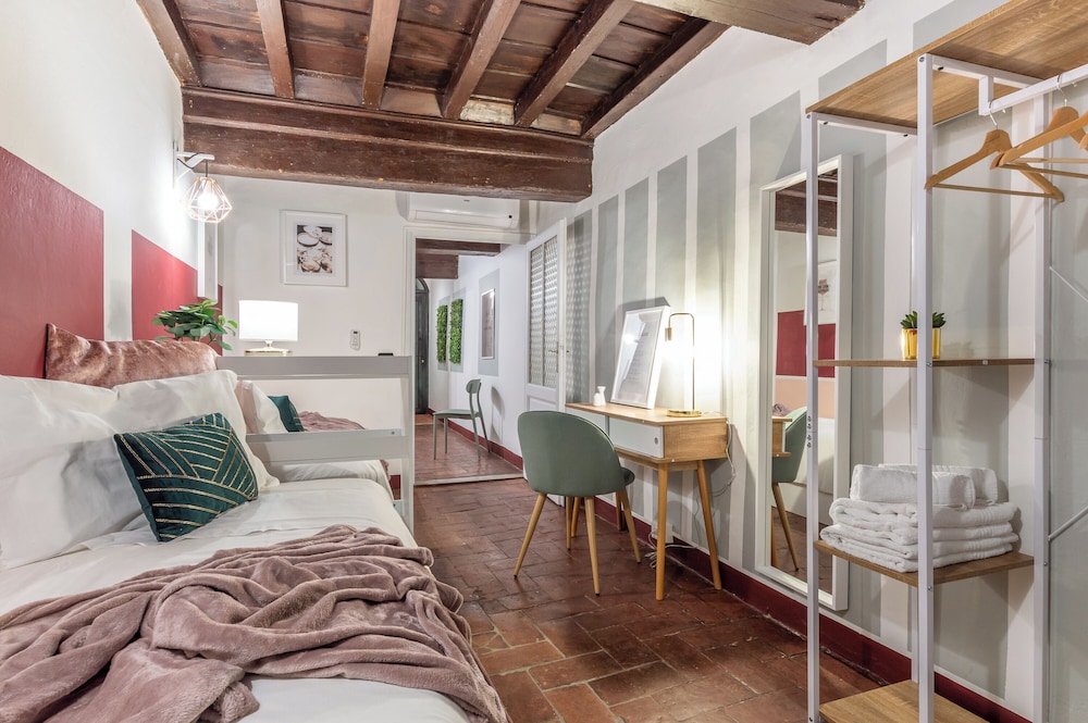 Wine Apartments Florence Ciliegiolo 14/42