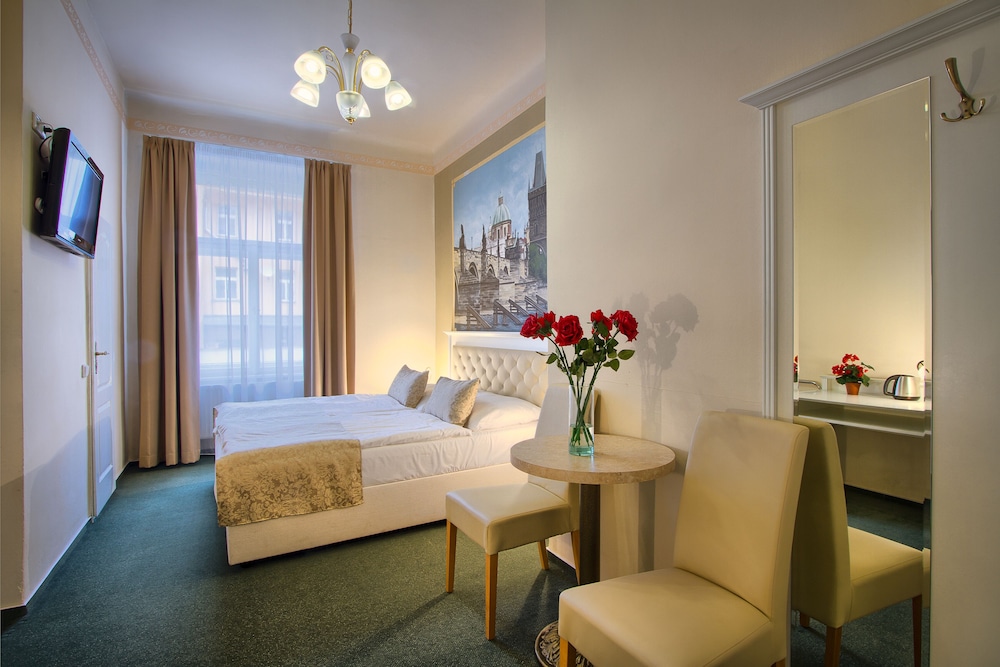 Taurus Hotel Prague 42/65