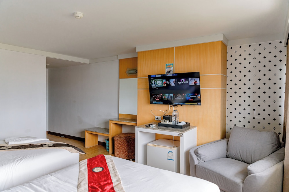 Satit Grand View Hotel 13/30