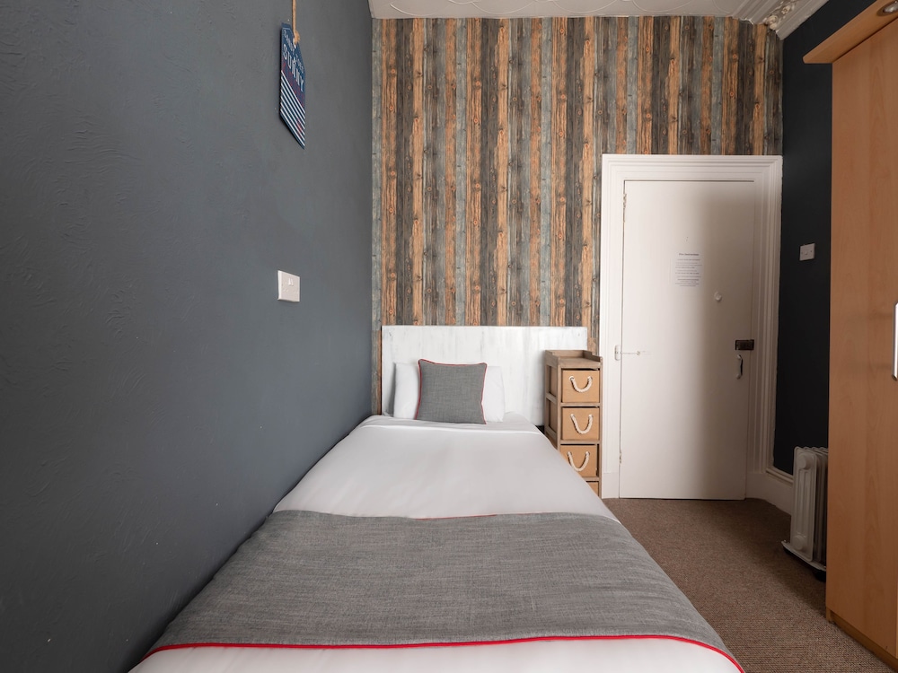 Oyo Pier Hotel Rhyl 23/40
