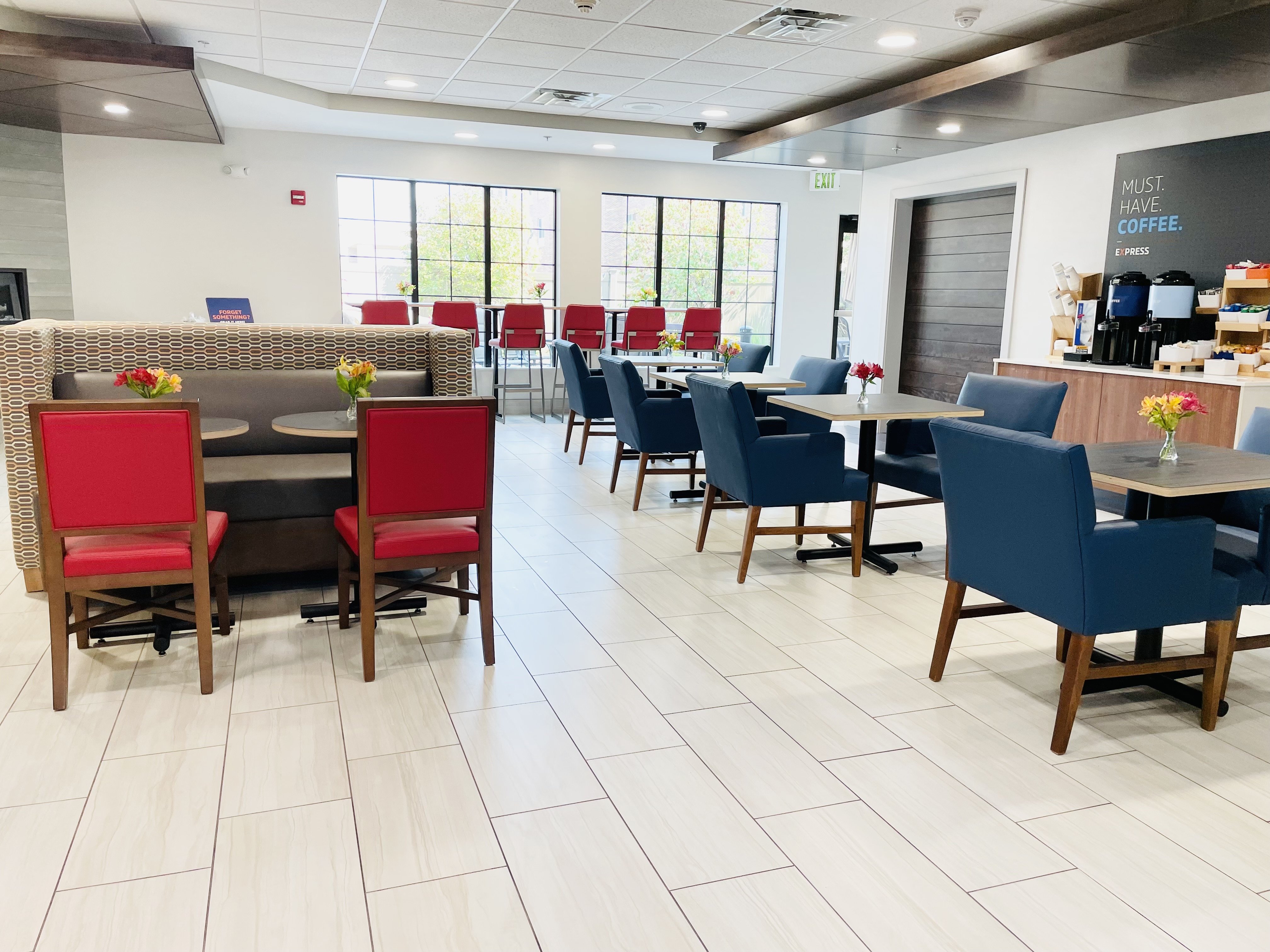 Holiday Inn Express Hotel And Suites Grand Island 47/53