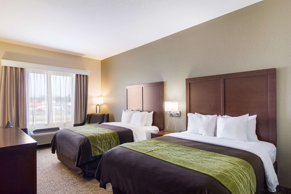 Comfort Inn Blackshear Hwy 84 8/25