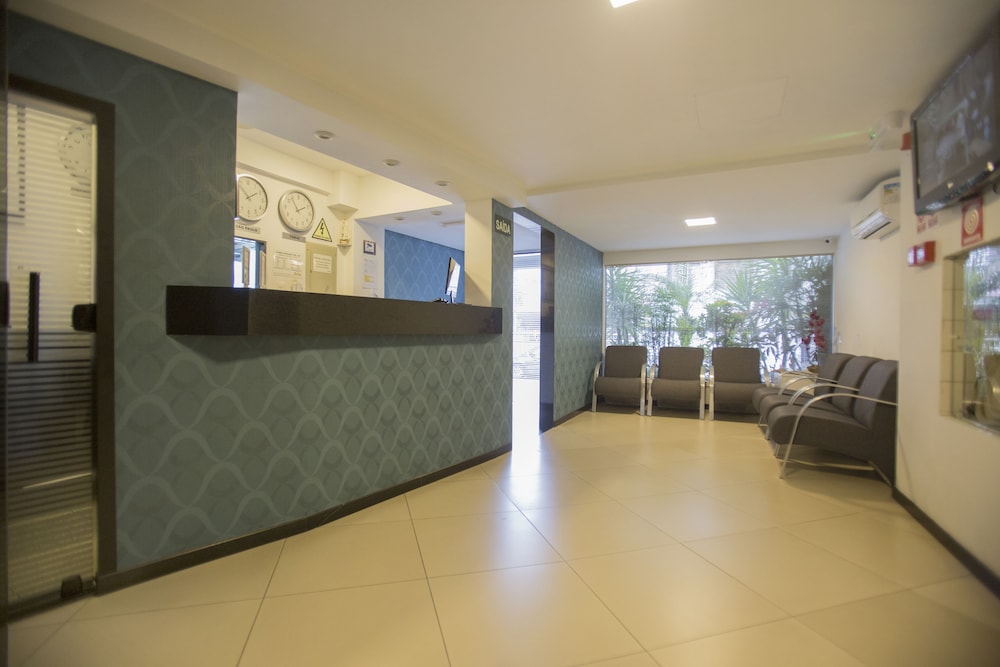 Palais Hotel 5/56