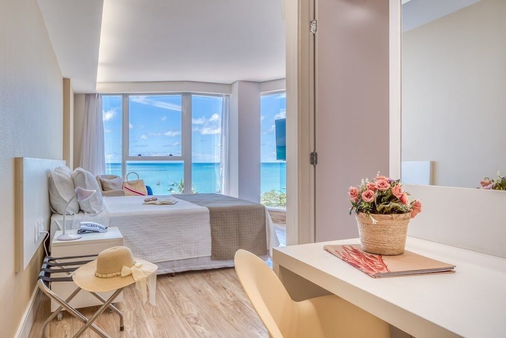Hotel Brisa Suites 40/64