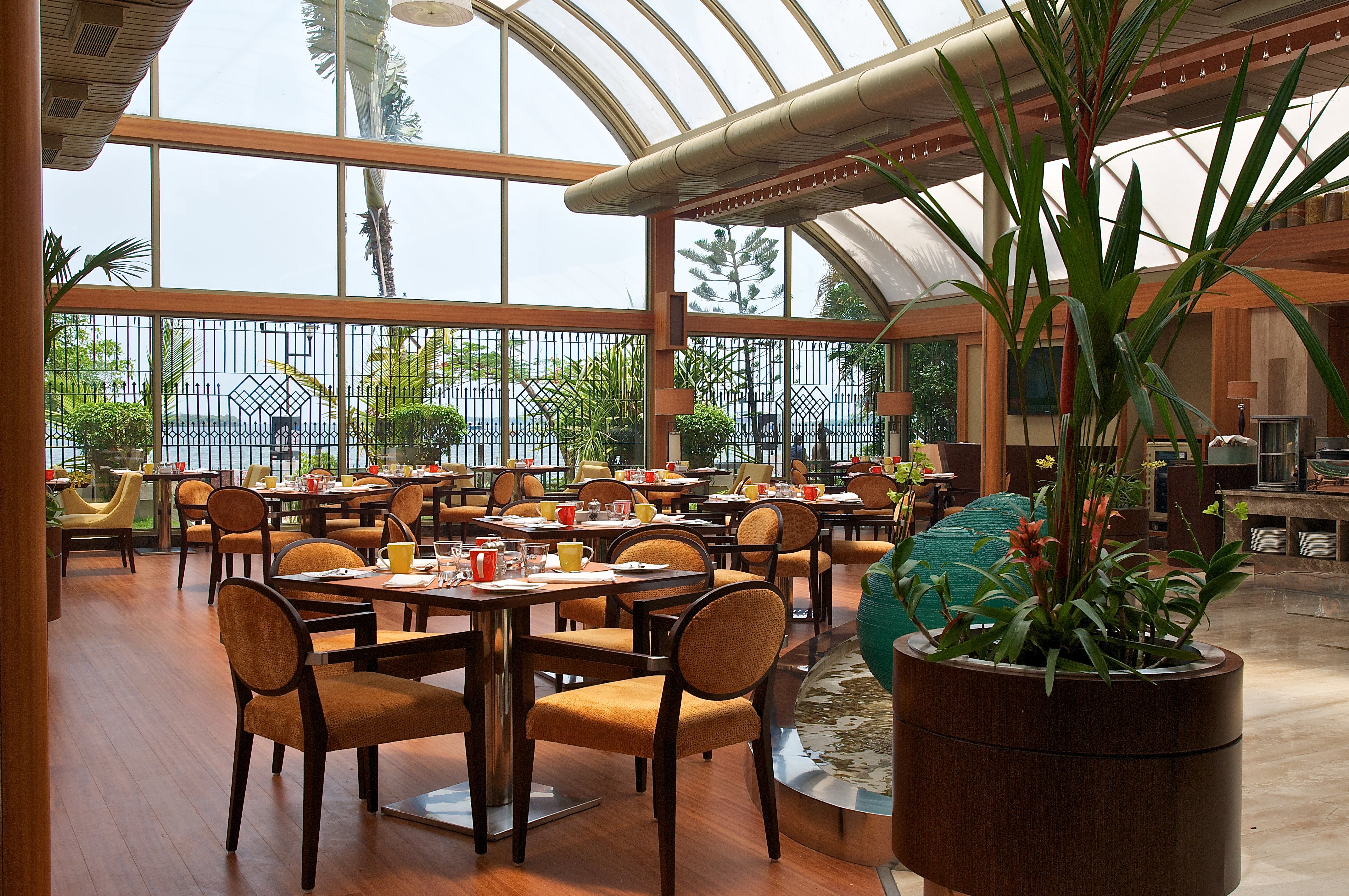 Vivanta Ernakulam, Marine Drive 23/32