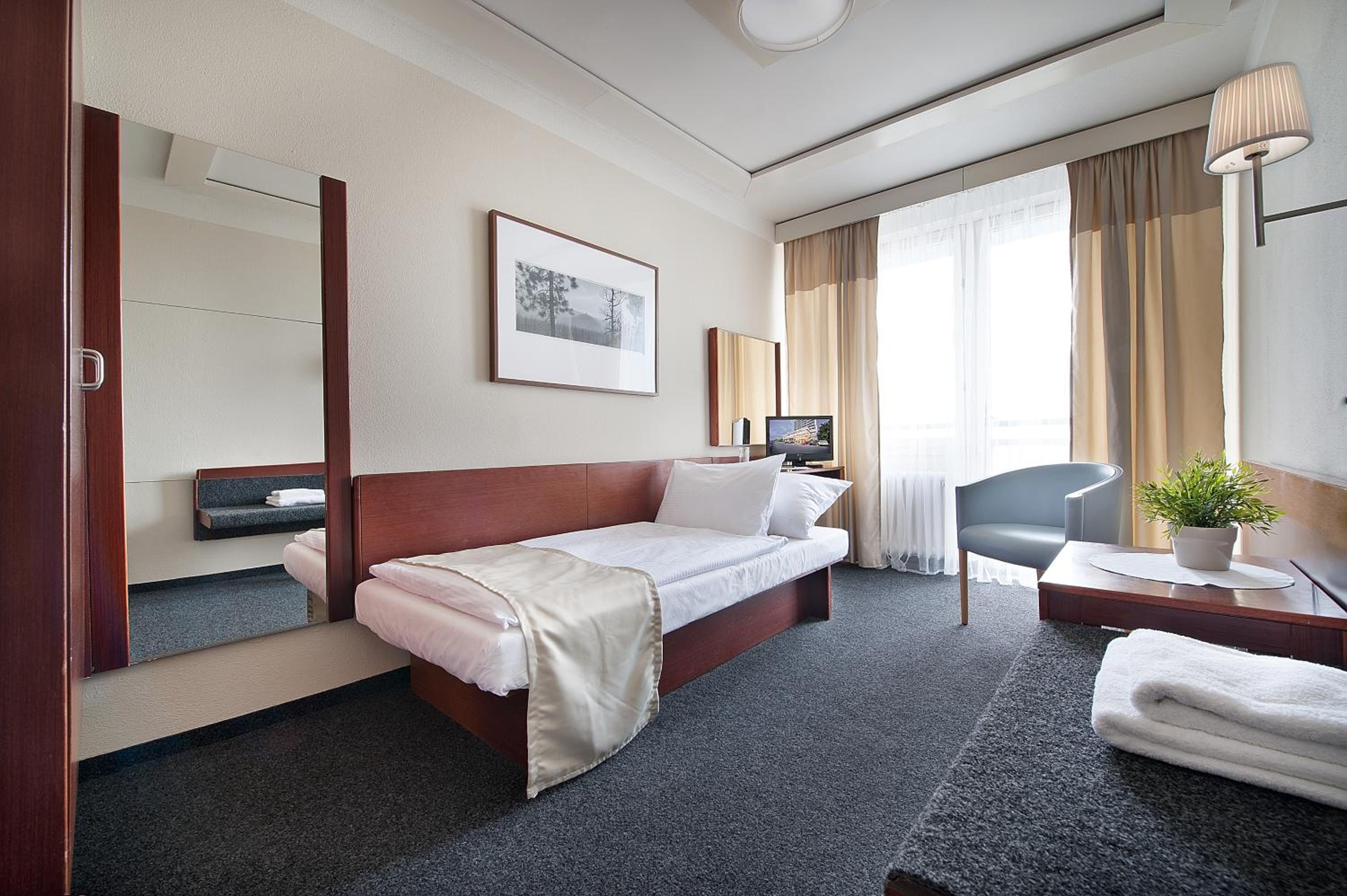 Hotel Kladno 16/50
