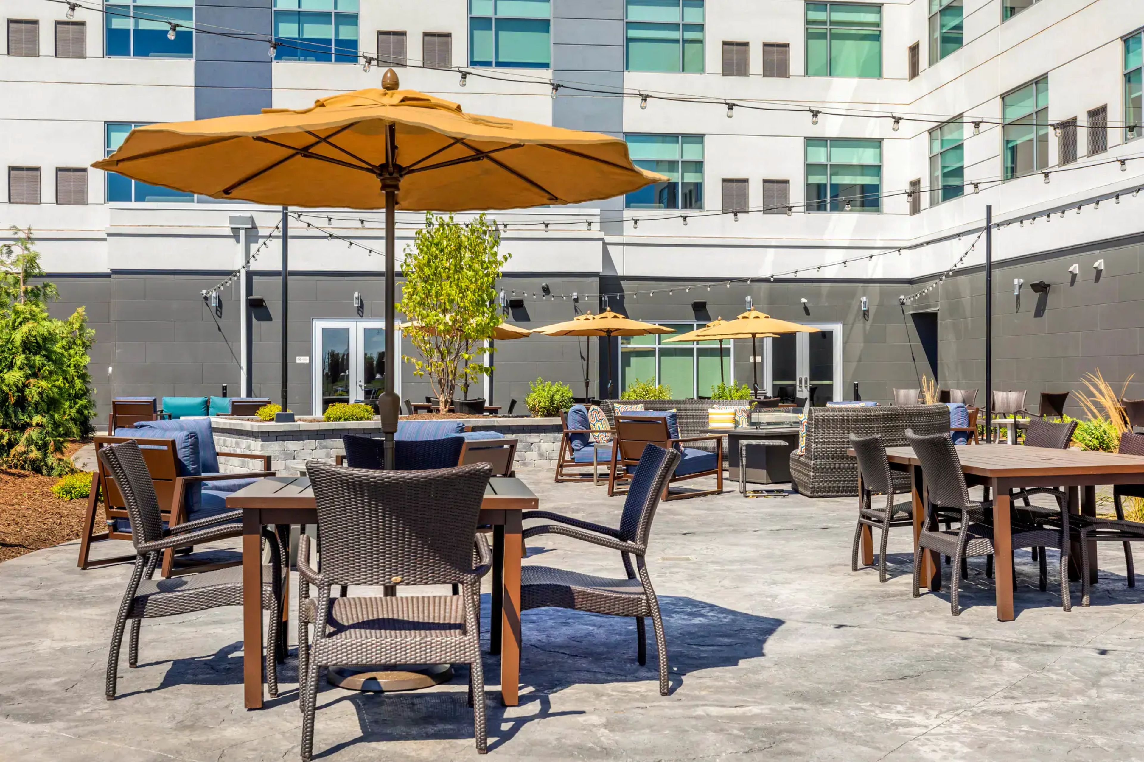 Holiday Inn Express Bettendorf - Davenport NE by IHG 30/41