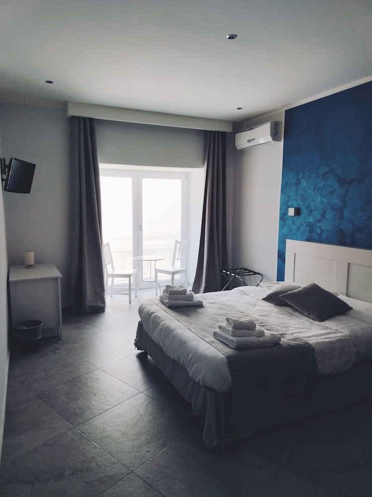 B&B I BORBONE 27/63