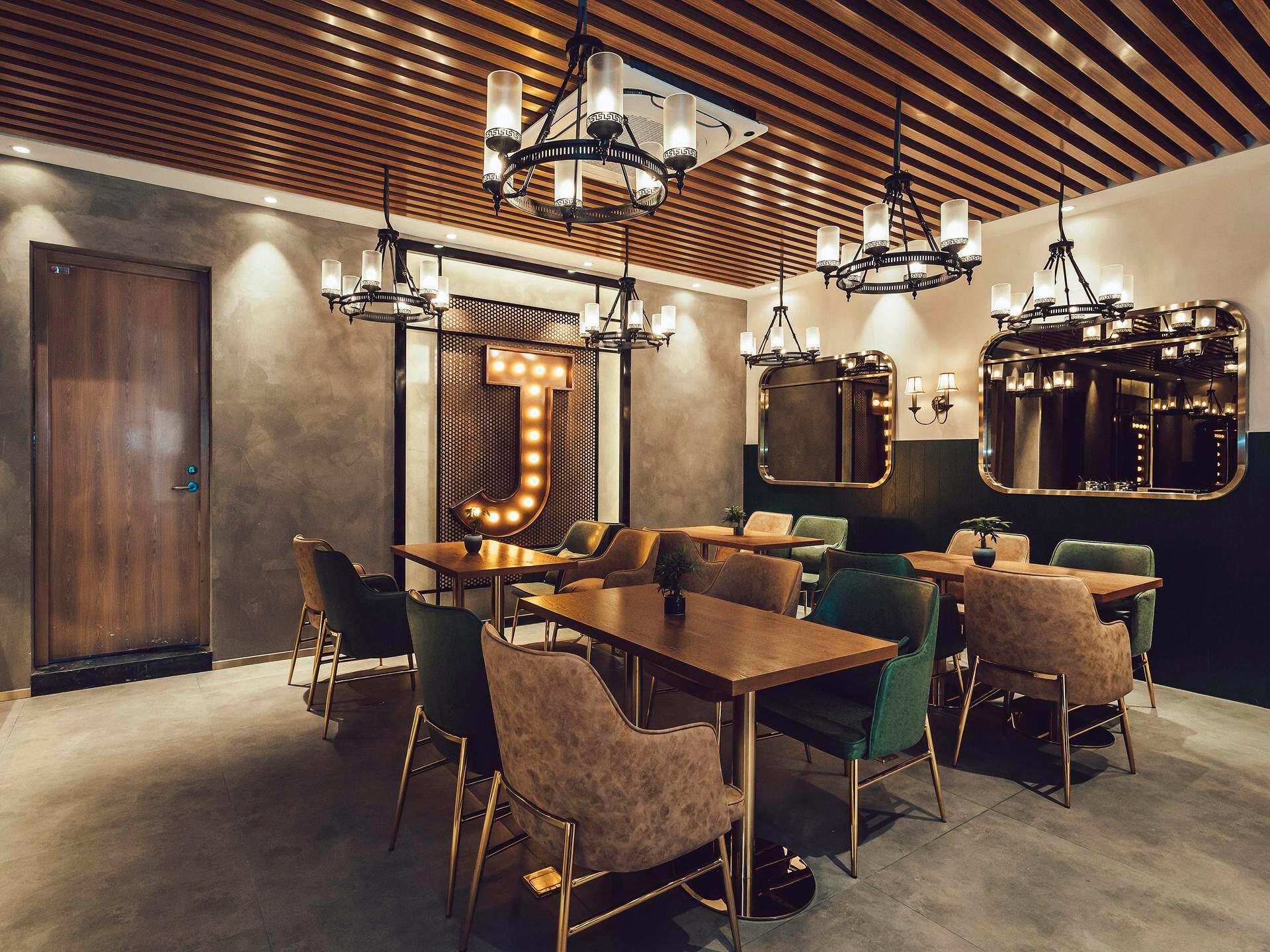 James Joyce Coffetel (Beijing Daxinghuangcun Zaoyuan Subway Station) 36/46