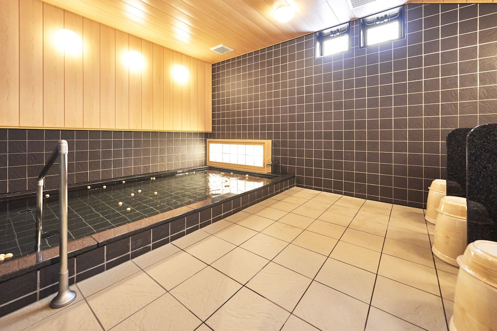 Hotel Kan-raku Honjo-Waseda Ekimae 35/46