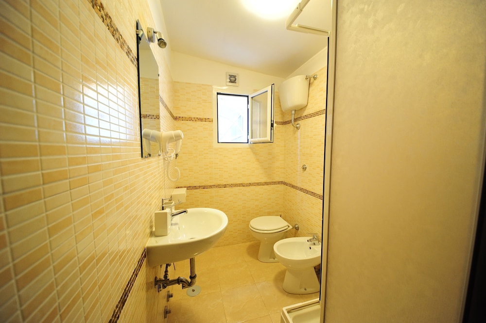 Hotel Mosaic Central Rome 55/56