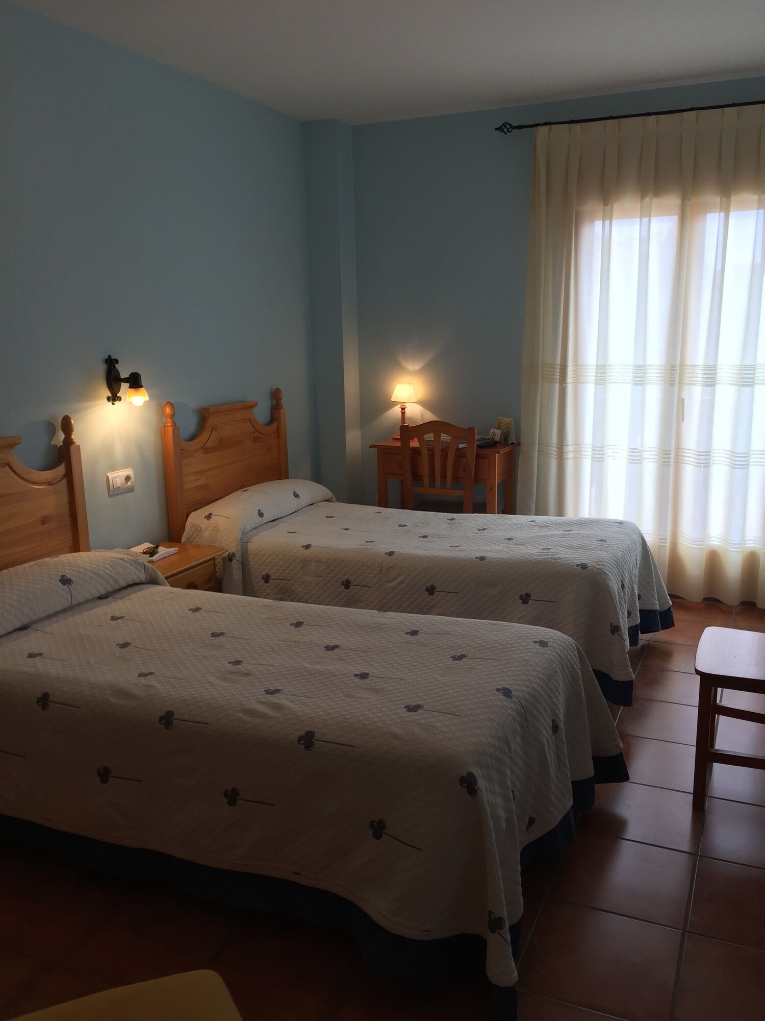 Room, Twin Beds