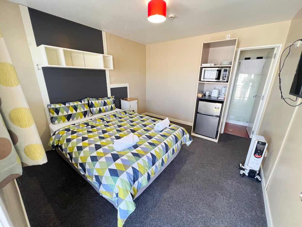 Astray Motel And Backpackers 29/66