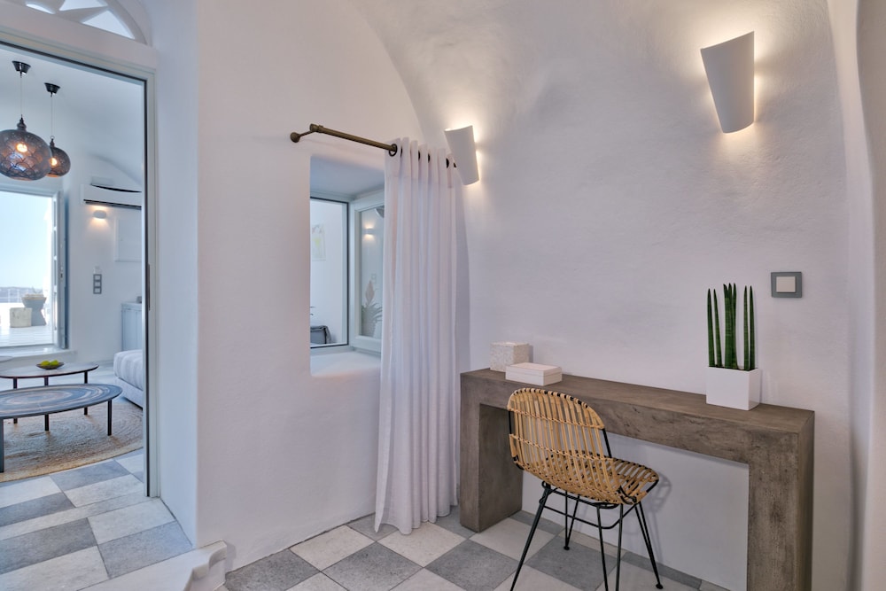 Namaste Suites By Caldera Houses 8/50