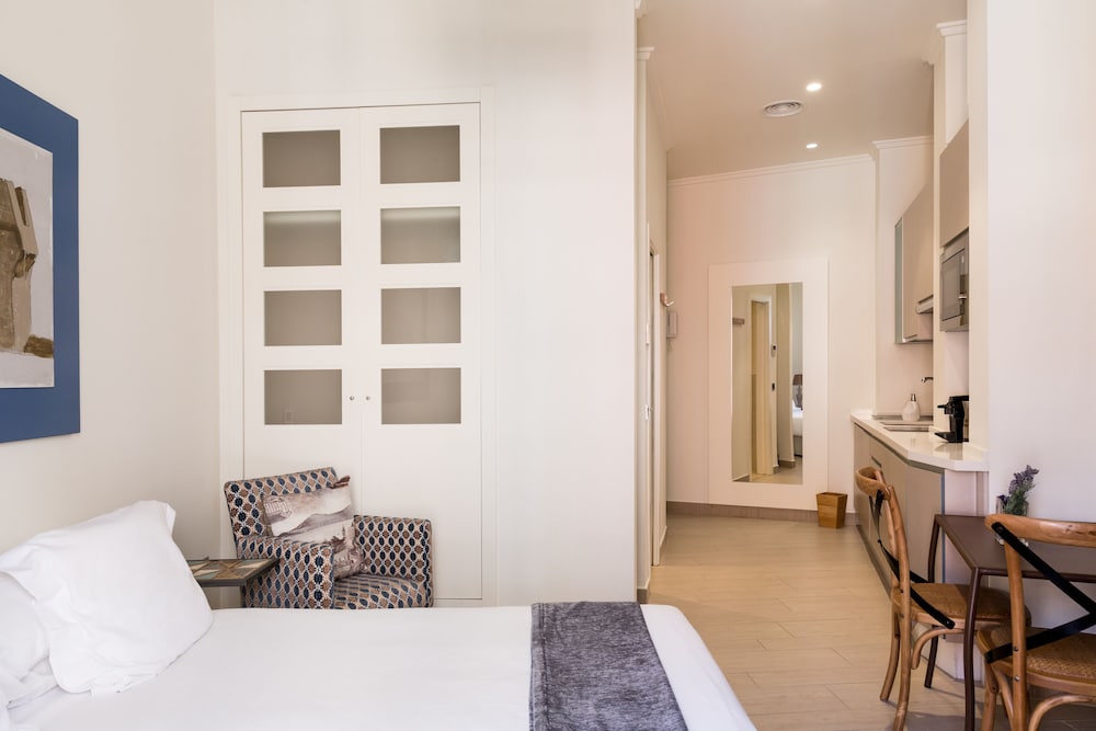 Welldone Cathedral Suites 27/50