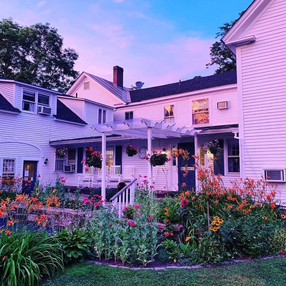 The Dowds Contry Inn and Event Center image