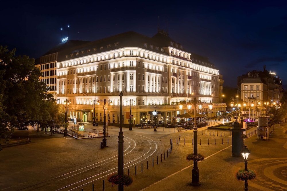Radisson Blu Carlton 3/73